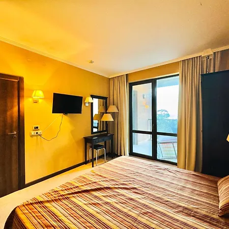 Royal Barcelo G404 Sunny *