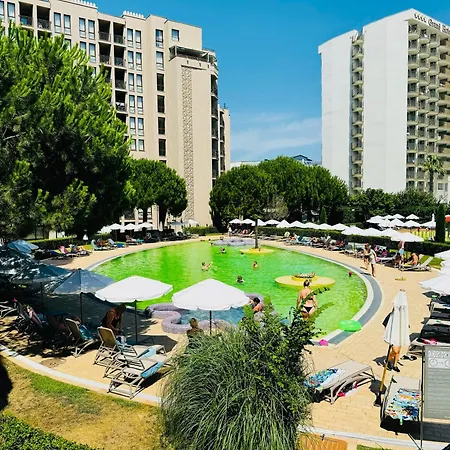 Royal Barcelo G404 Sunny דירה סאני ביץ'